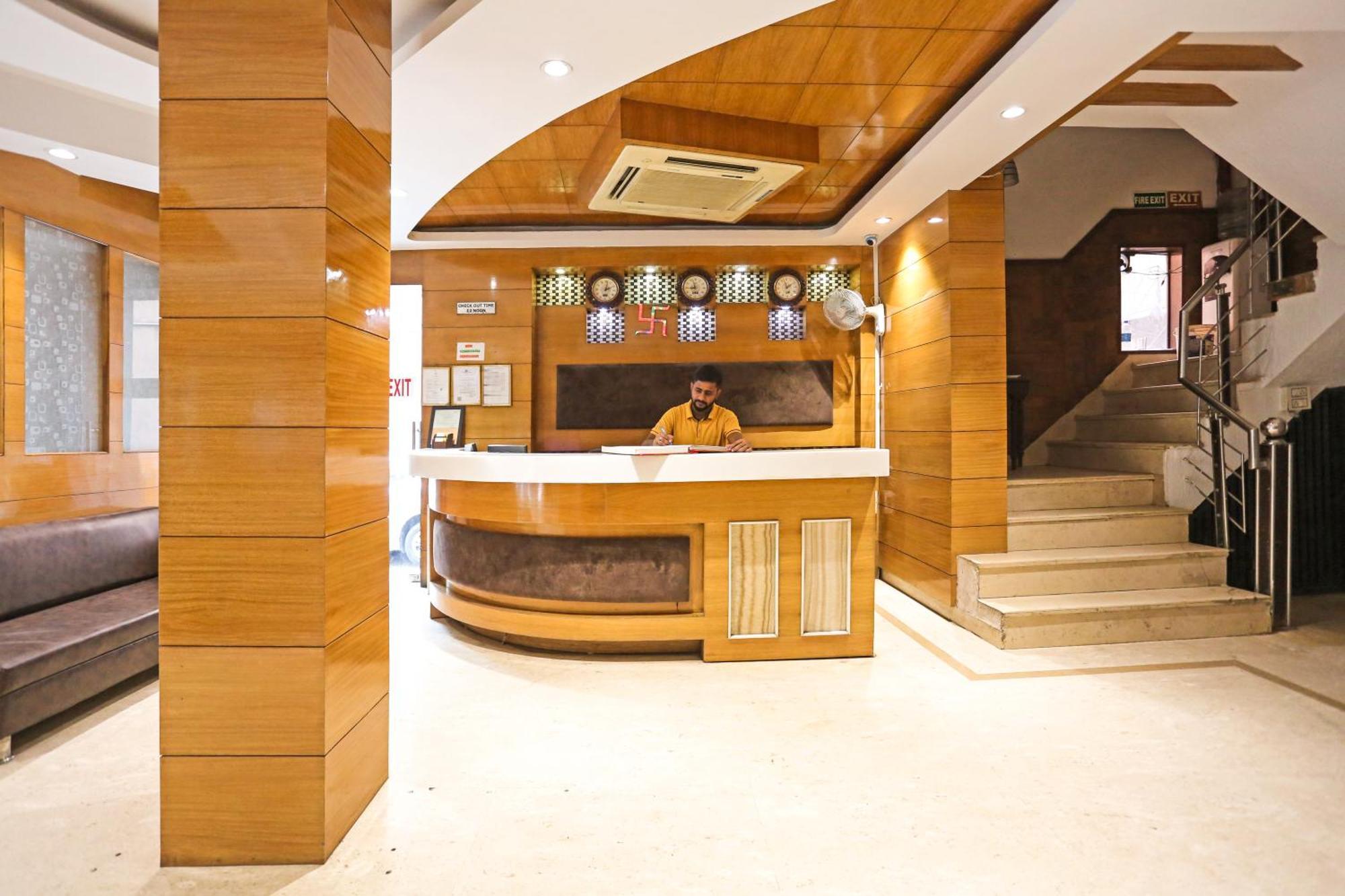 Hotel Silky Palace Near Igi Airportt นิวเดลี ภายนอก รูปภาพ