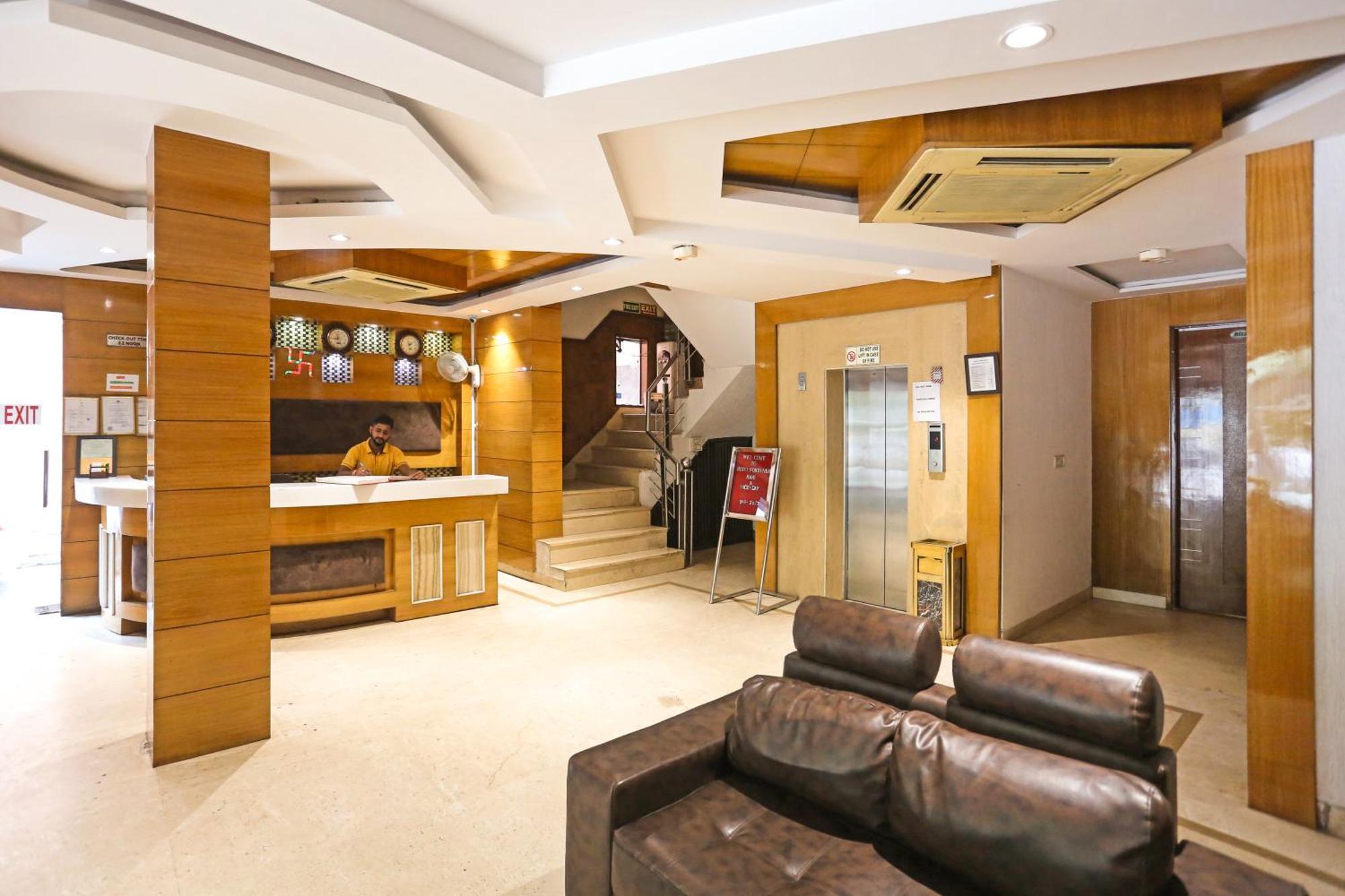 Hotel Silky Palace Near Igi Airportt นิวเดลี ภายนอก รูปภาพ