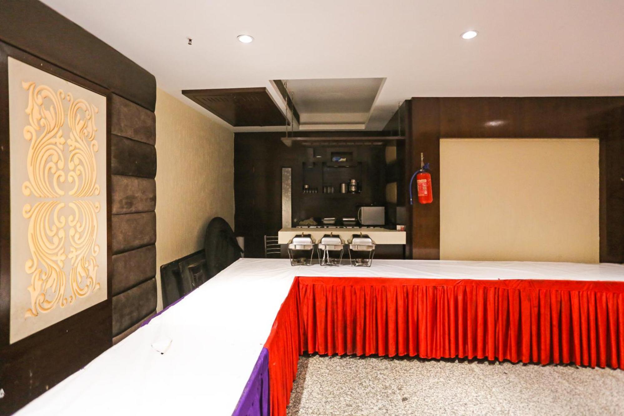 Hotel Silky Palace Near Igi Airportt นิวเดลี ภายนอก รูปภาพ