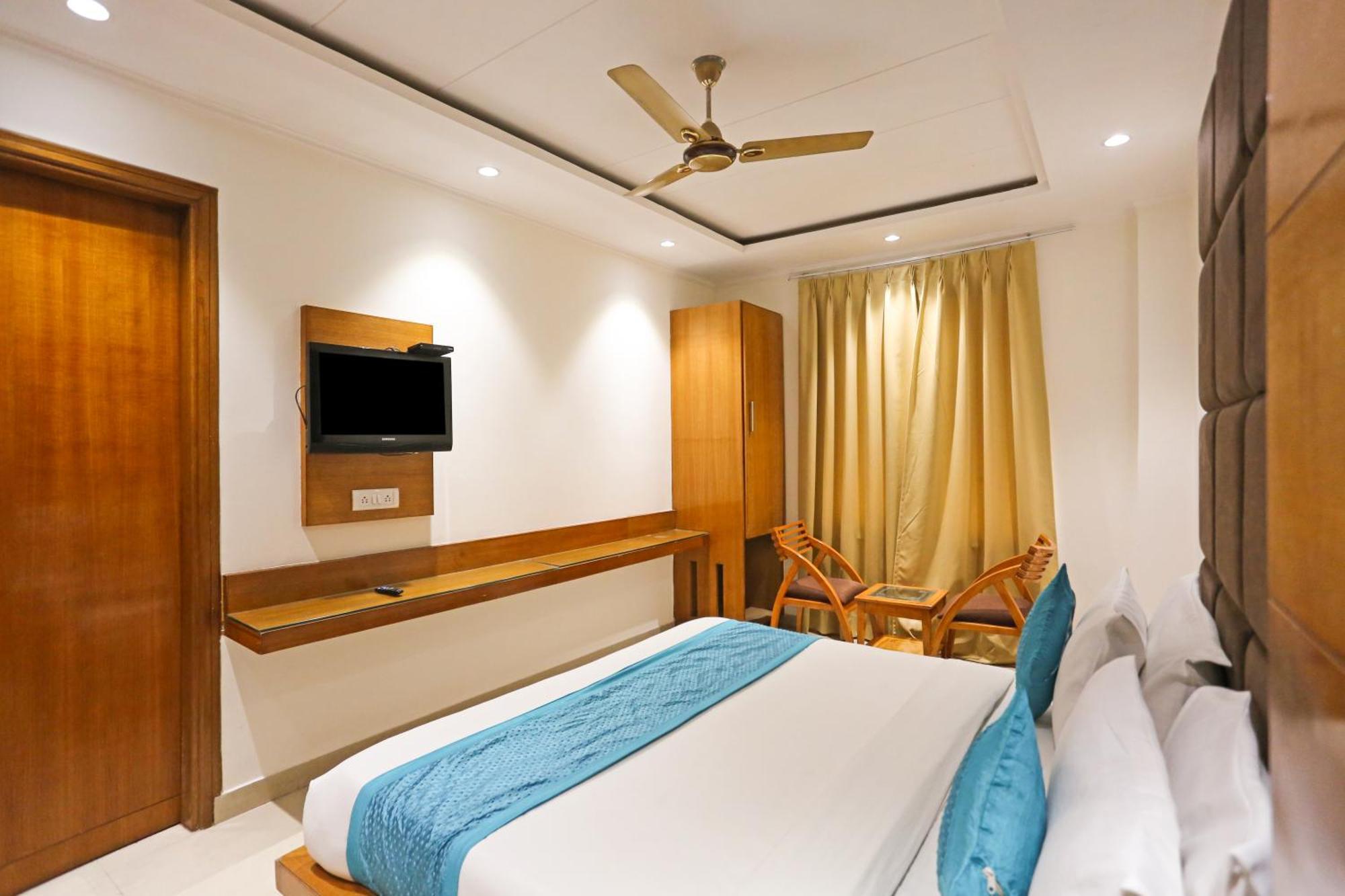 Hotel Silky Palace Near Igi Airportt นิวเดลี ภายนอก รูปภาพ